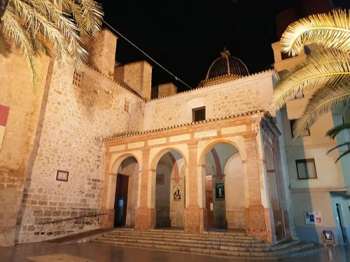 Cullera church at night