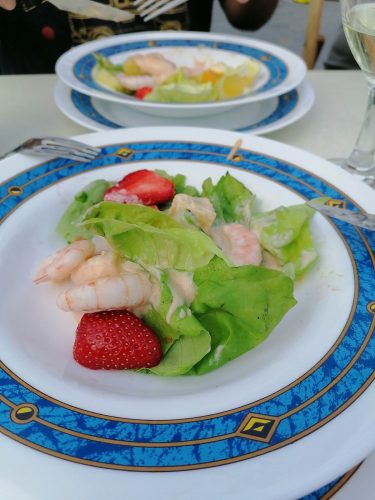 Prawn and fruit cocktail