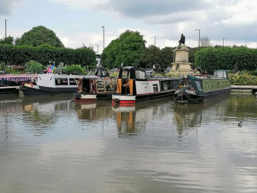 Narrow boats