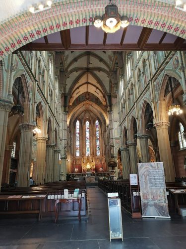 Interior de la iglesia