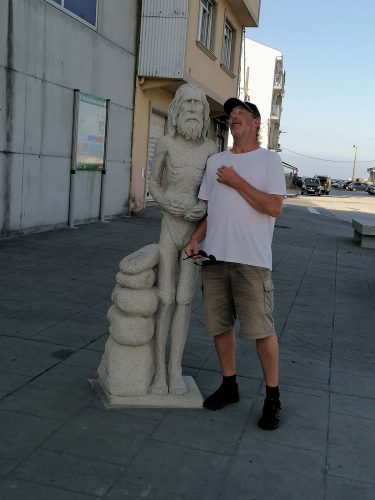 Escultura de Man