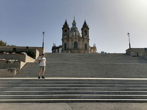 Escaleras a la iglesia