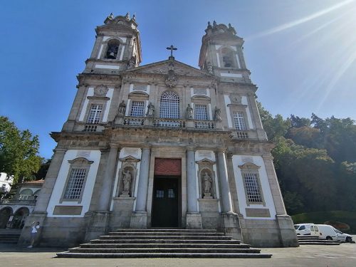 Entrada de la iglesia