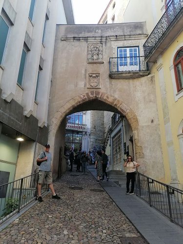 Almedina Arch