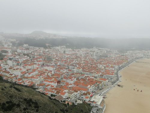 Vistas del pueblo y playa