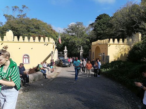 Entrance to the palace and park