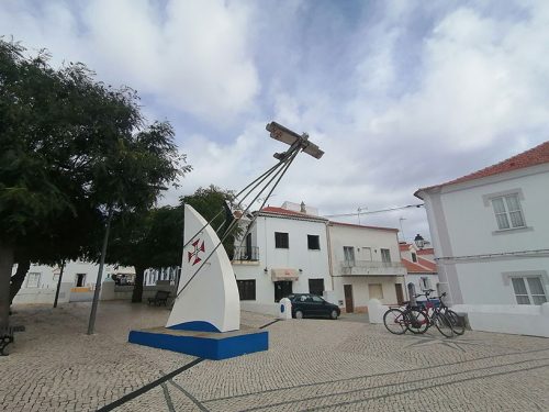 Aviation monument