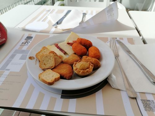Cheese and pie platter