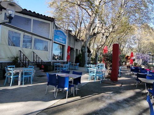 Restaurant with panoramic views 