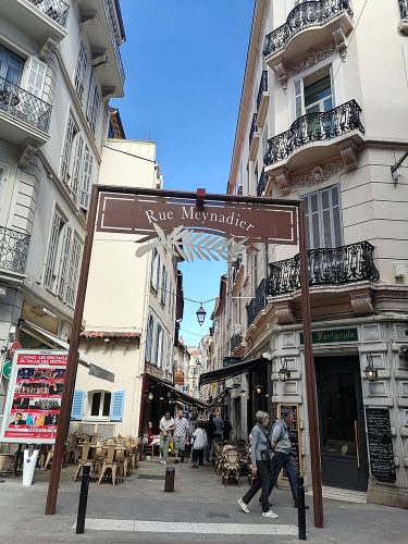 Entrance to the Rue Meynadier