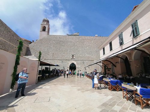 Entrance to the old town