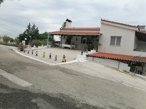 Entrance to the camper stop