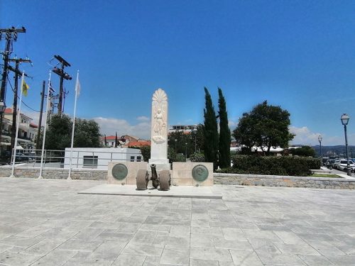 Statue