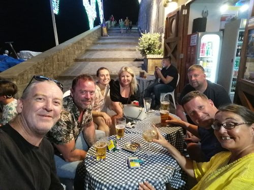 Ben, Jake, Rita, Joanna, Sam, Joe y yo