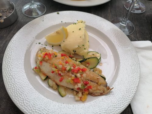 Sea bass with mashed potatoes and vegetables