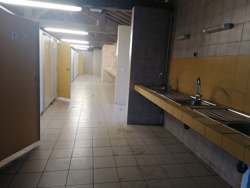 Washing area