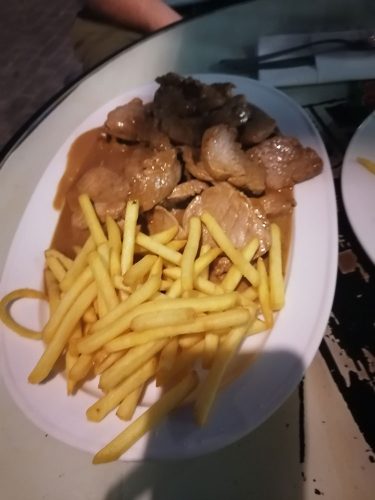 Pork fillet with honey homemade sauce
