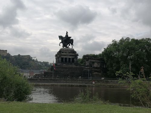 Estatua ecuestre del emperador Guillermo I 