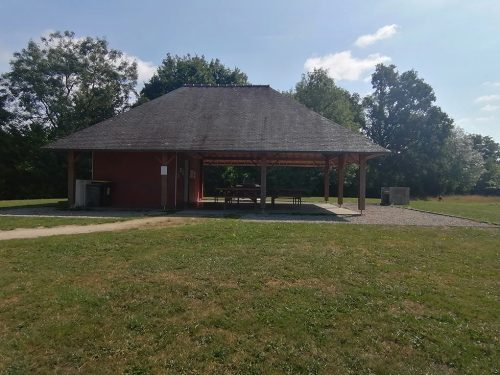 Barbecue area with restrooms and showers