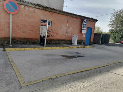 Area for emptying grey and black water