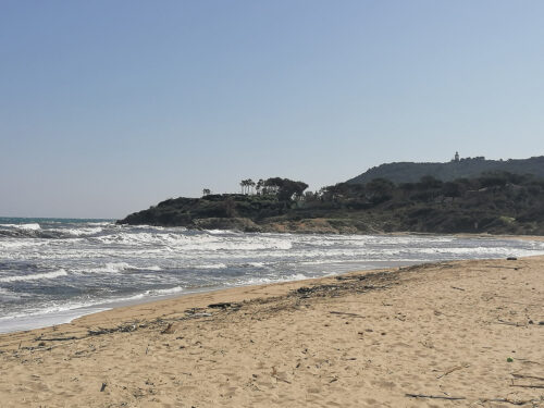 Vista de la playa hacia un lado