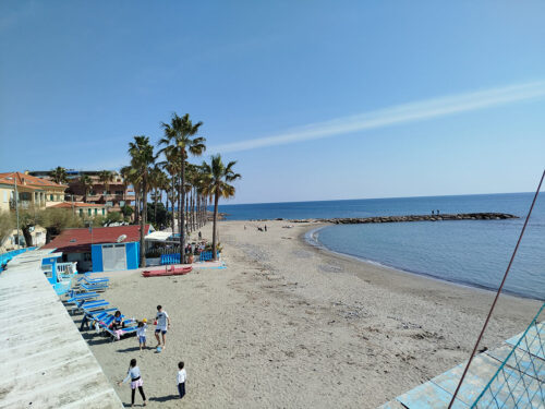 Playa con chiringuito donde celebramos mi cumple