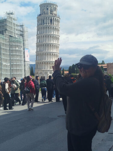 Yo aguantando la torre