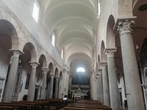 Interior de la iglesia