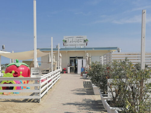 Beach bar we had to pass by to get to the beach