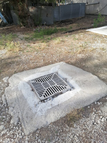 To empty grey water