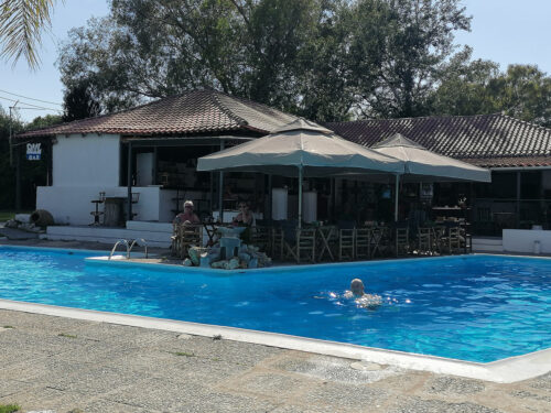 Ben en la piscina