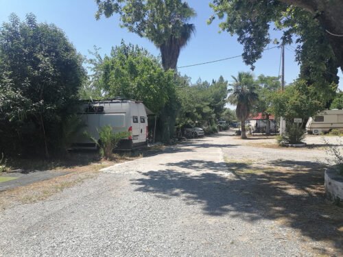 Entrada al camping