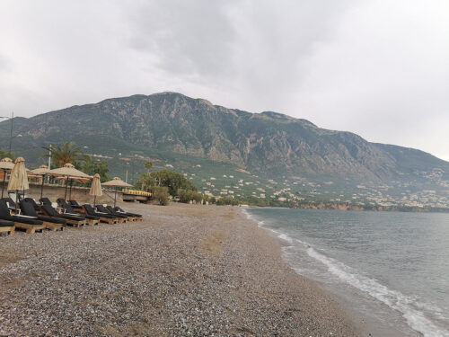Playa enfrente del camping
