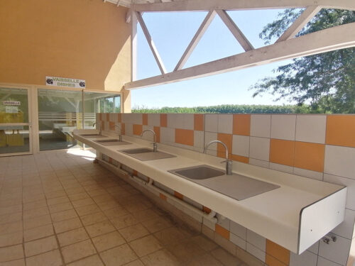 Dishwashing area