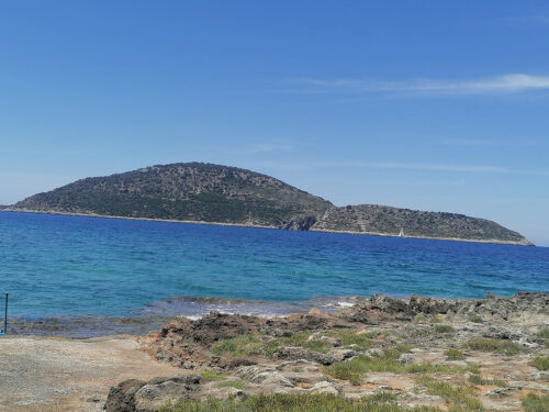 Playa justo fuera del camping