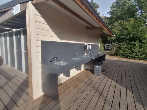 Dishwashing area