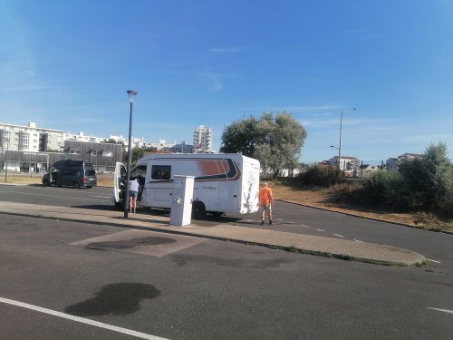 Water loading and unloading zones