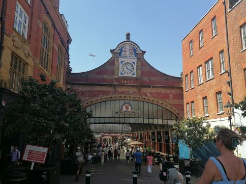 Entrance to the royal station