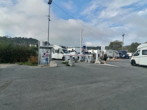 Entry and exit of the area